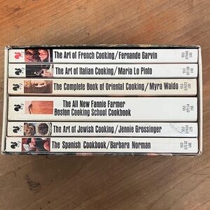 Vintage 1972 boxed international Home Kitchen Cookbook Collection